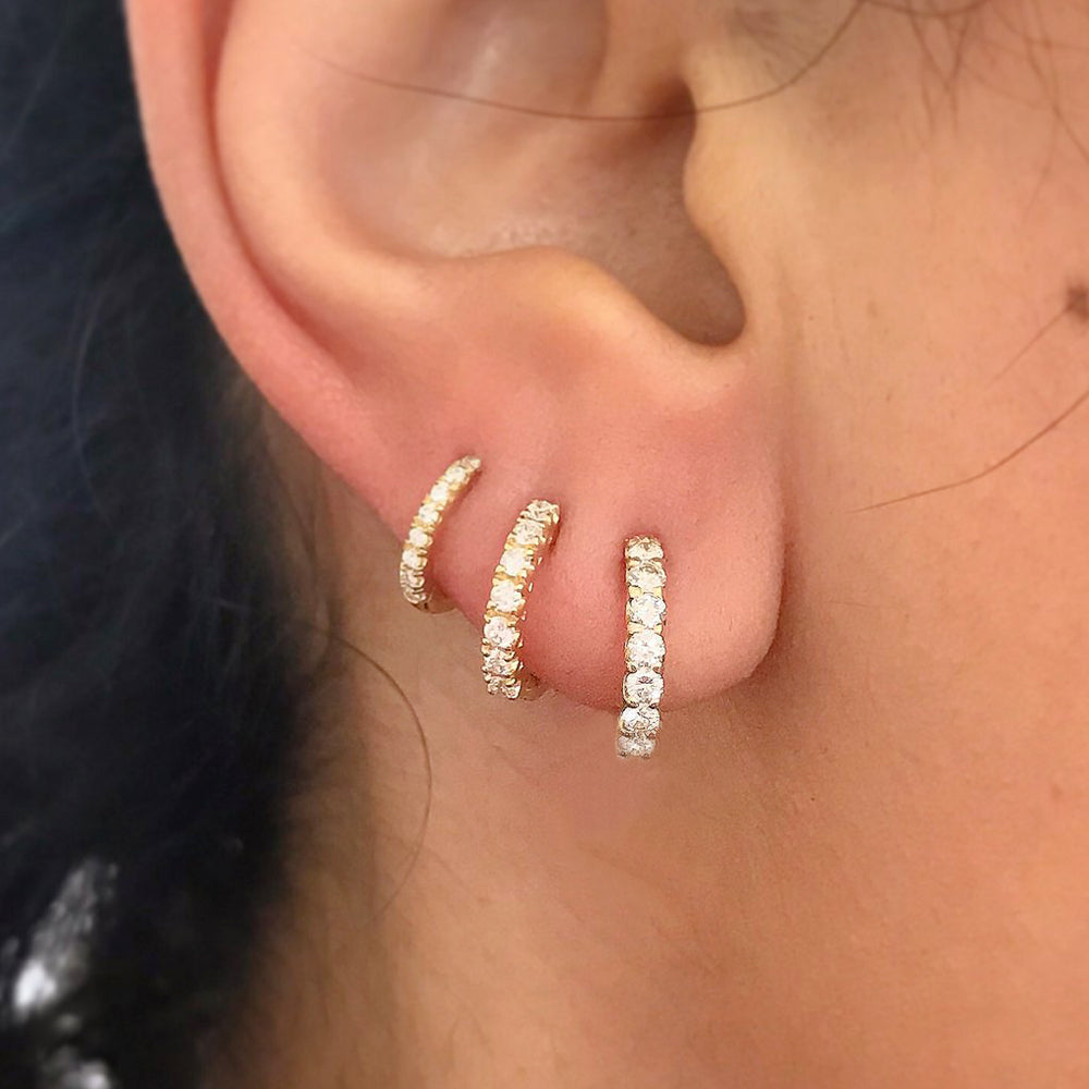 Can guys wear earrings like girls? - Quora